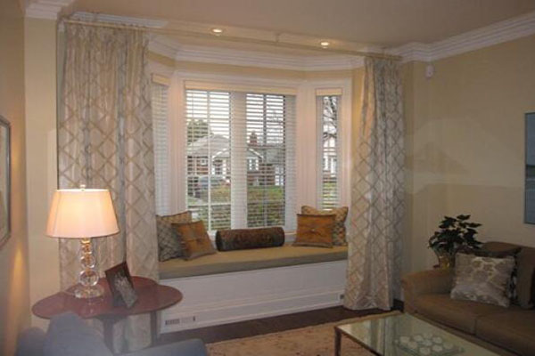 在定做家具時(shí)?? 選擇飄窗的安全隱患你知道嗎?