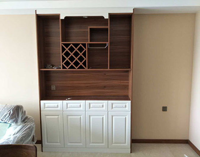 境城名匠廳柜實(shí)拍圖