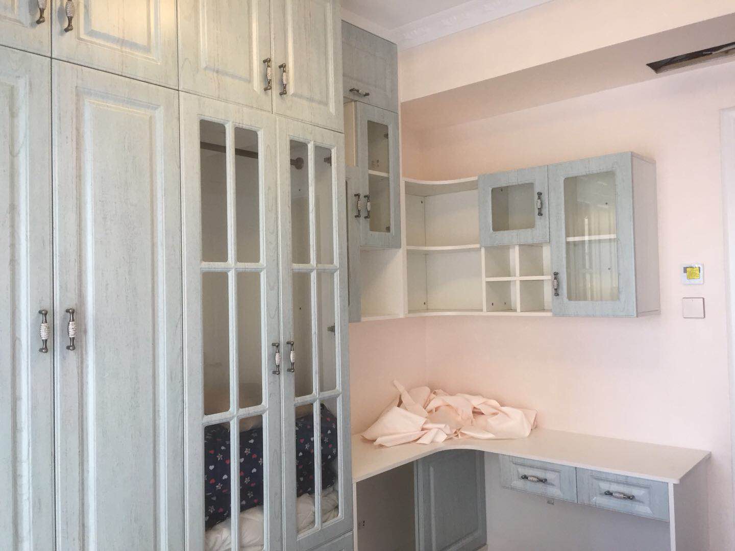 書房榻榻米組合實(shí)拍圖2